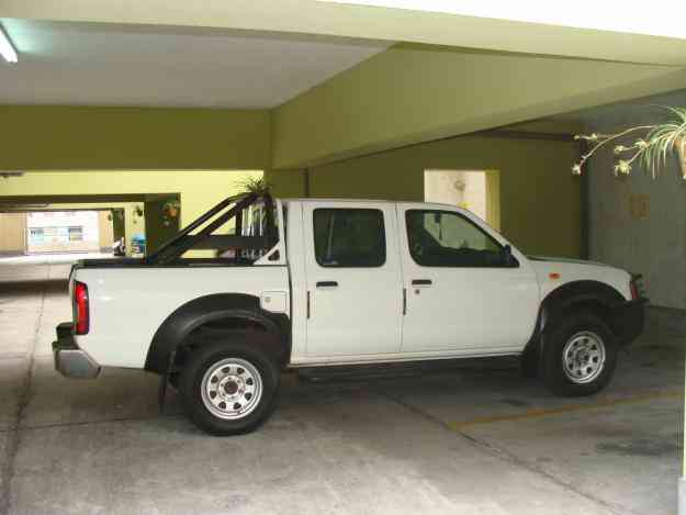 ALQUILER CAMIONETA PICK UP DOBLE CABINA 4X4 NISSAN FRONTIER
